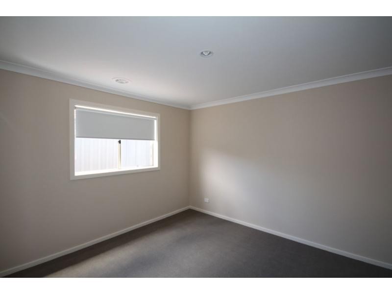 10 Yellowgum Drive, Epsom VIC 3551