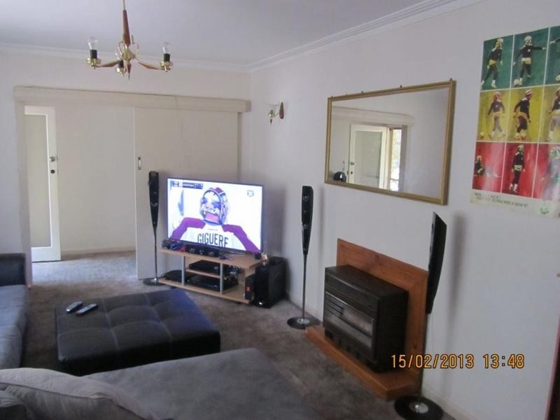 77 Ellis Street, Kennington VIC 3550