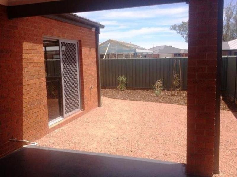 3 Creekview Place, Ascot VIC 3551