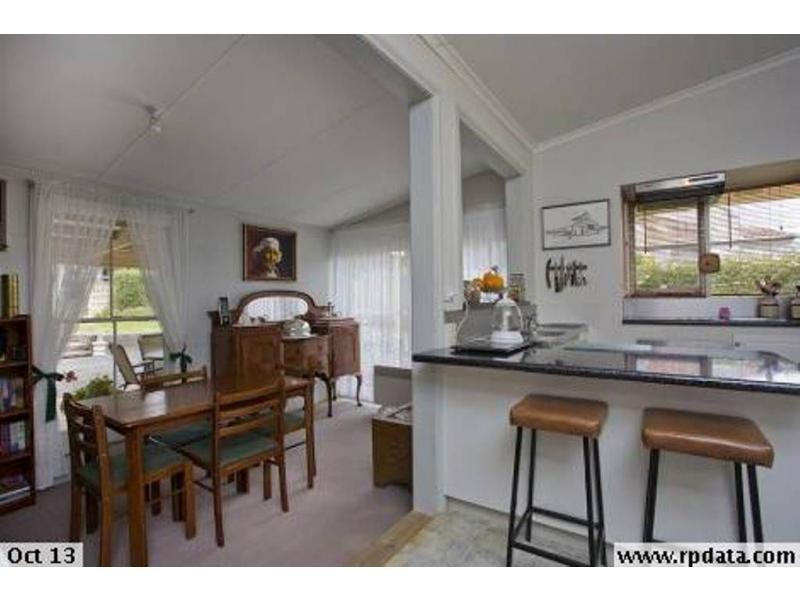 17 Wood Street, Long Gully VIC 3550