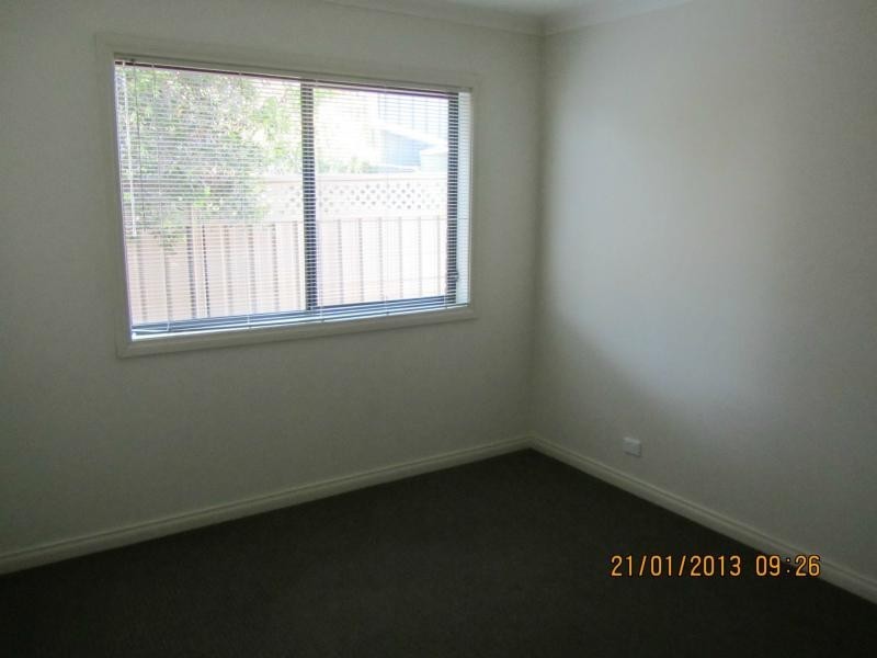 11B Ewing Avenue, Flora Hill VIC 3550