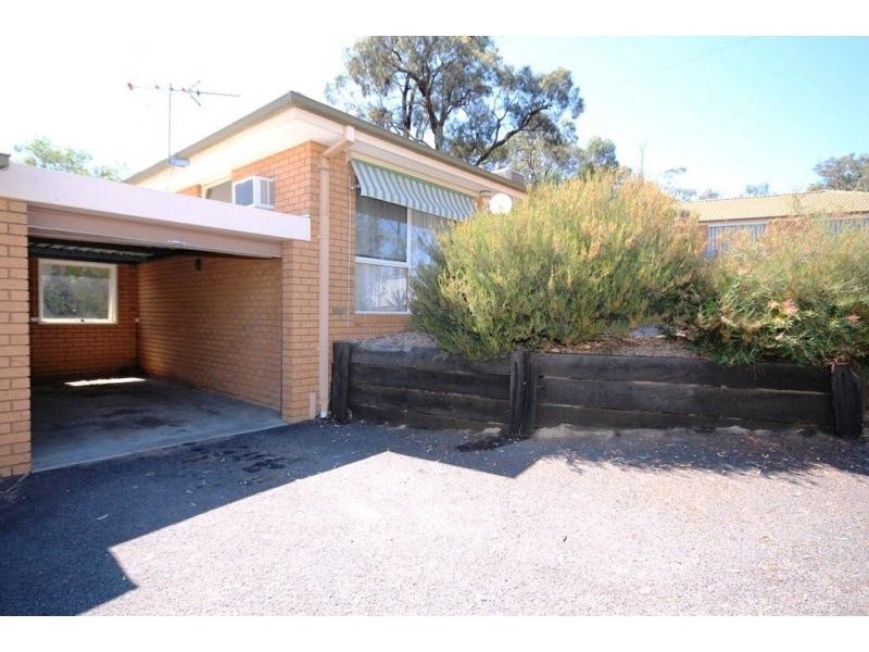2/13 Proud Terrace, Flora Hill VIC 3550
