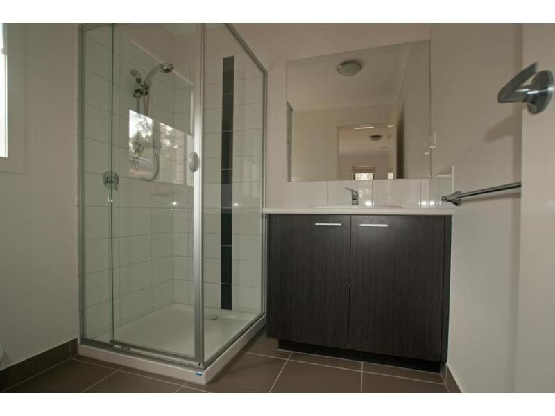 17 Sanctuary Boulevard, Maiden Gully VIC 3551