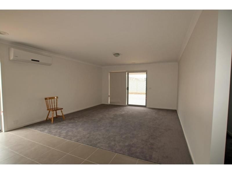 17 Sanctuary Boulevard, Maiden Gully VIC 3551