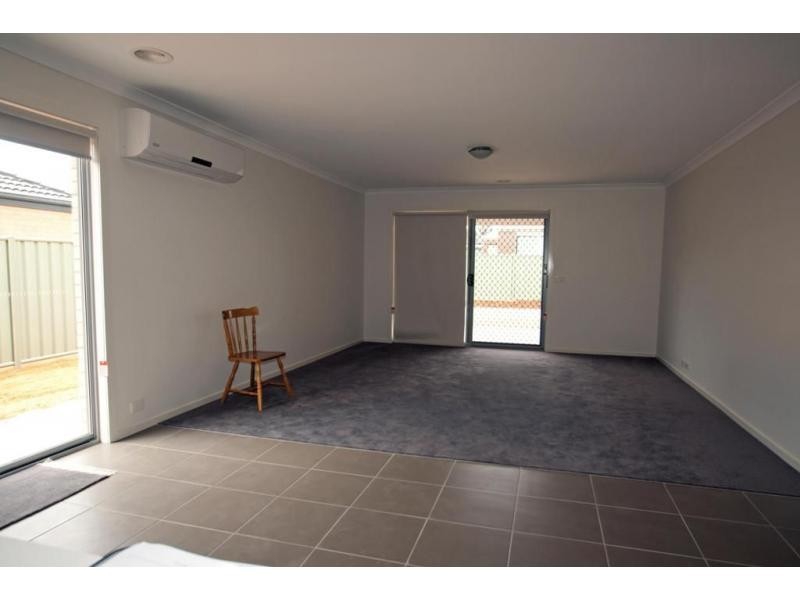 17 Sanctuary Boulevard, Maiden Gully VIC 3551