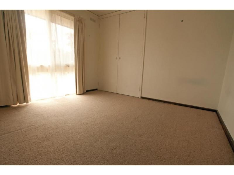 38 Friswell Avenue, Flora Hill VIC 3550