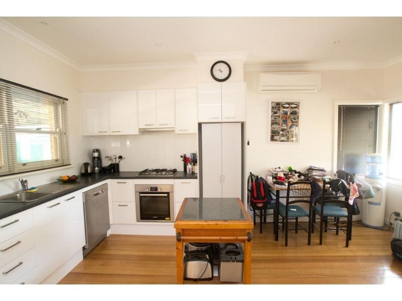 Flora Hill VIC 3550