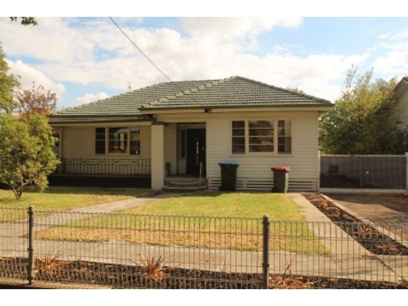 18 Poplar Street, Golden Square VIC 3555