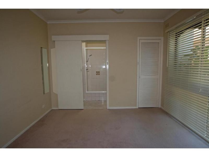 22 Retreat Road, Flora Hill VIC 3550