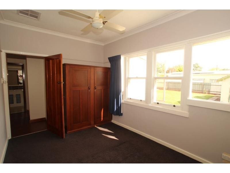 18 Poplar Street, Golden Square VIC 3555