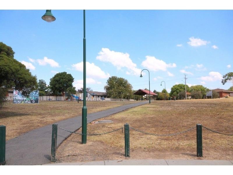7. Meggs Court, California Gully VIC 3556