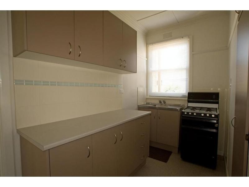 92. Sommerville Street, Flora Hill VIC 3550