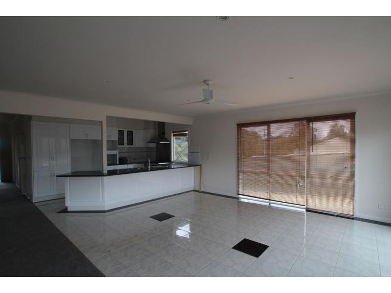 5 Lethebys Road, Eaglehawk VIC 3556