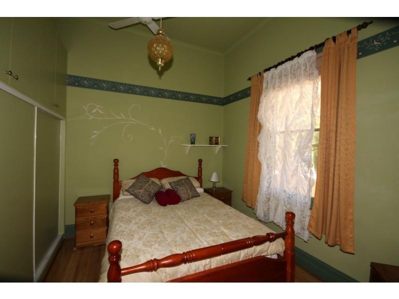 10 Dowding Street, California Gully VIC 3556