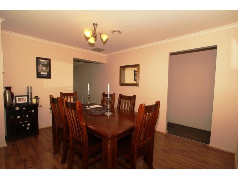 32 Glenwill Drive, Epsom VIC 3551