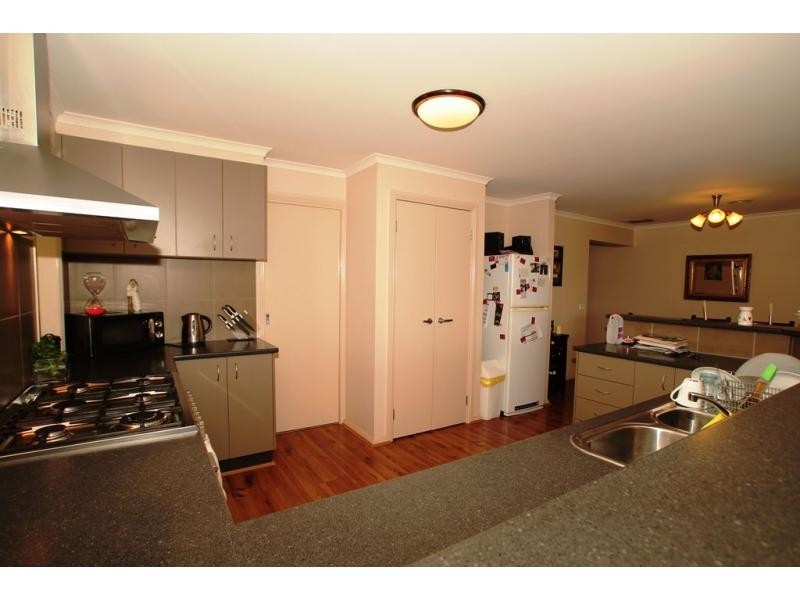 32 Glenwill Drive, Epsom VIC 3551