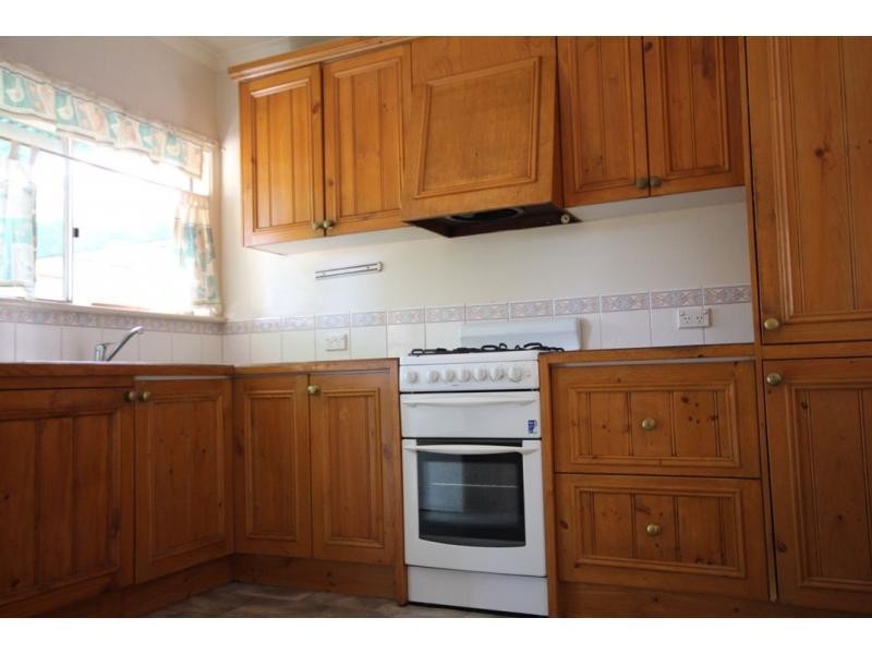 77 Ellis Street, Flora Hill VIC 3550