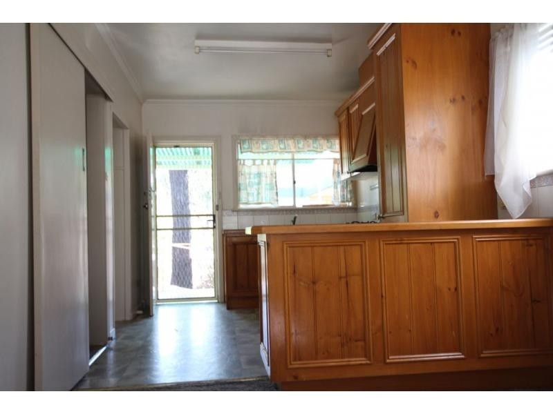 77 Ellis Street, Flora Hill VIC 3550