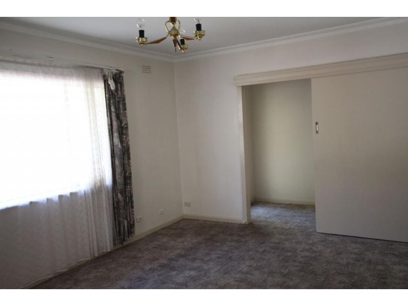 77 Ellis Street, Flora Hill VIC 3550