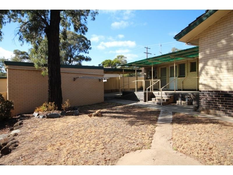77 Ellis Street, Flora Hill VIC 3550