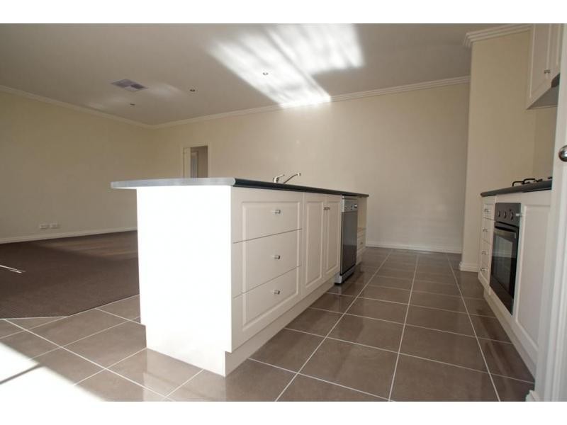 55 Bassett Drive, Strathfieldsaye VIC 3551