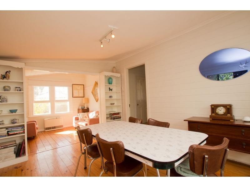 6 Vinton Street, California Gully VIC 3556