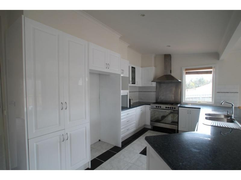 5 Lethebys Road, Eaglehawk VIC 3556