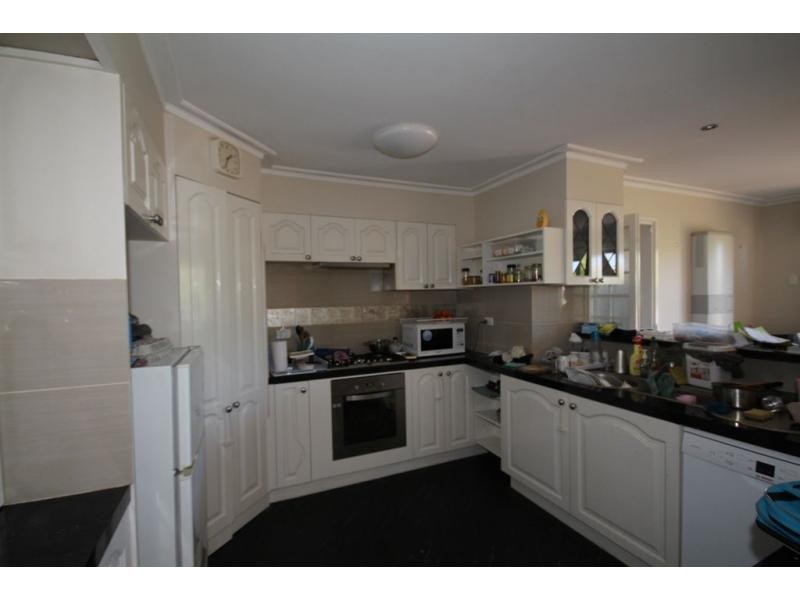 12 Cheriton Drive, Strathdale VIC 3550