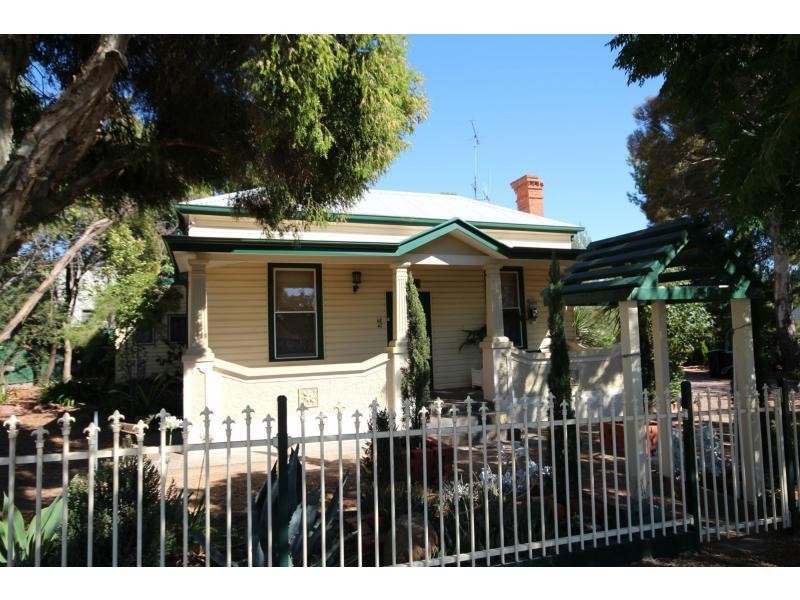 10. Dowding Street, California Gully VIC 3556