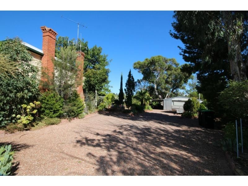 10. Dowding Street, California Gully VIC 3556