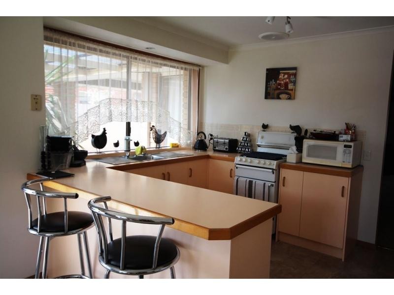 14 Strickland Street, Ascot VIC 3551