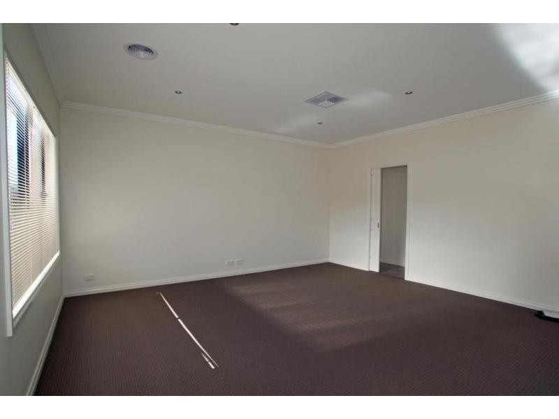 55 Bassett Drive, Strathfieldsaye VIC 3551