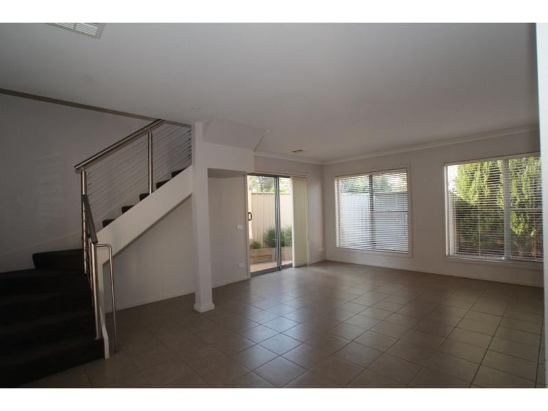 2./16 Skene Street, Kennington VIC 3550