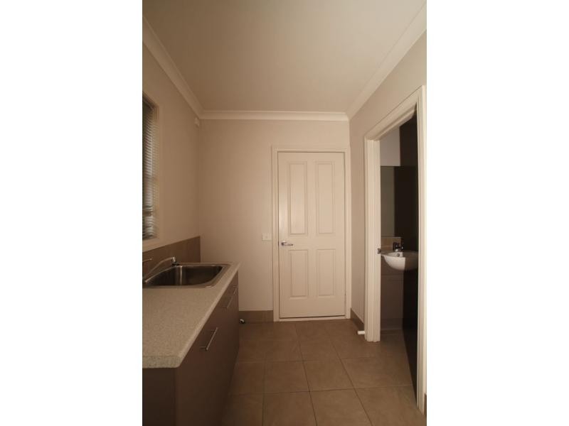 2./16 Skene Street, Kennington VIC 3550