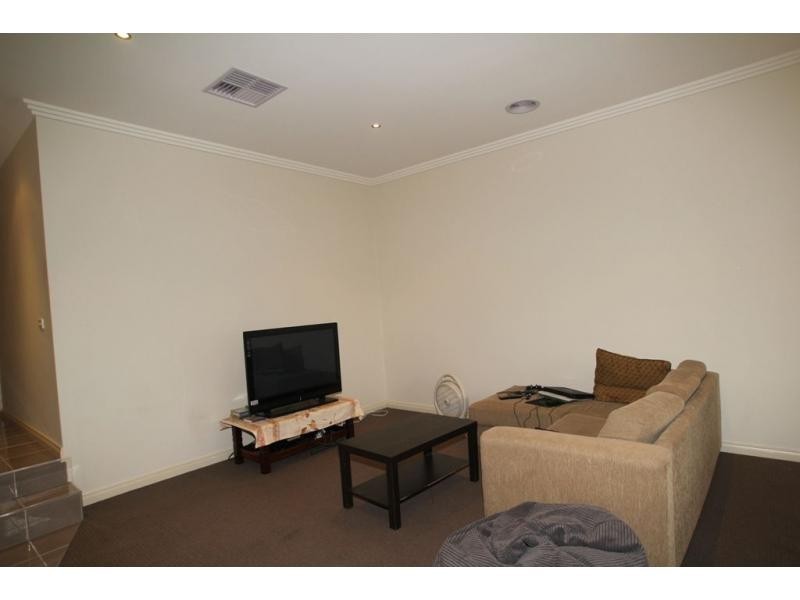 11A Ewing Avenue, Flora Hill VIC 3550