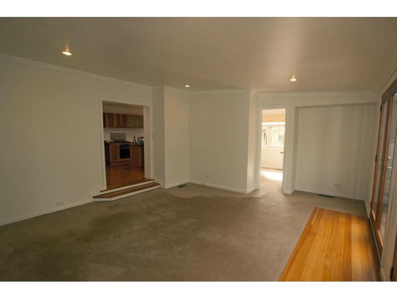 3 Malcolm Street, Quarry Hill VIC 3550