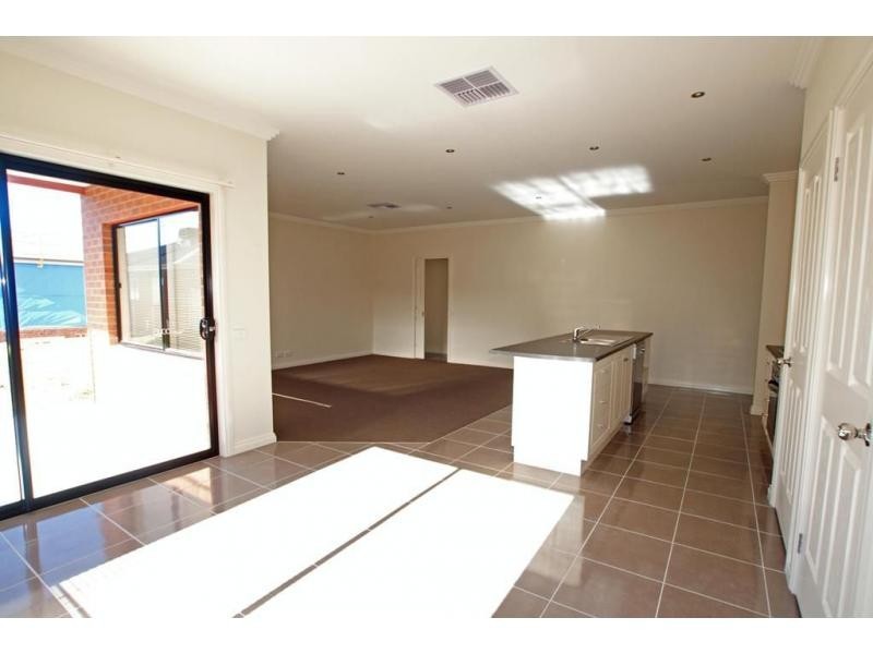 55 Bassett Drive, Strathfieldsaye VIC 3551