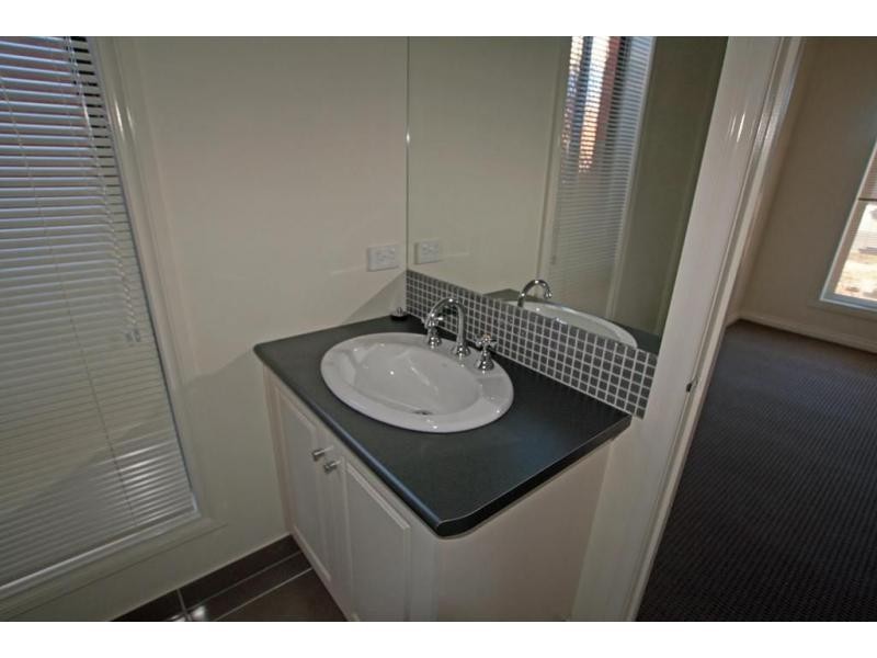 55 Bassett Drive, Strathfieldsaye VIC 3551