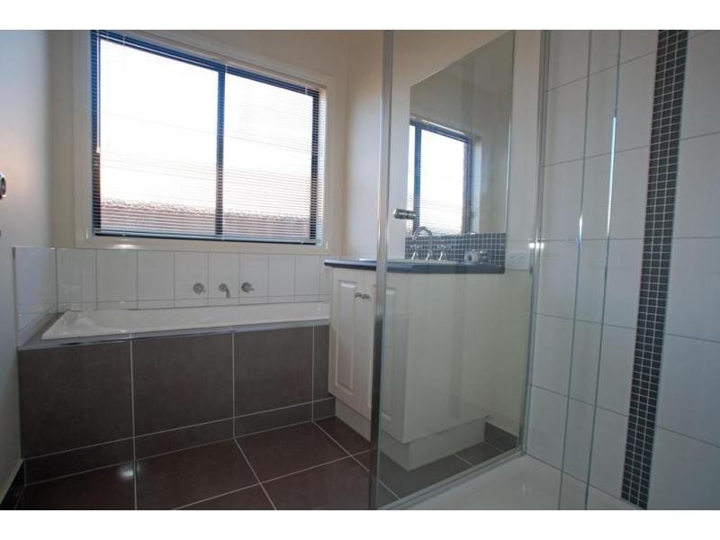 55 Bassett Drive, Strathfieldsaye VIC 3551