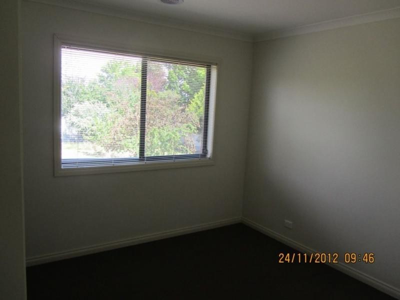 11A Ewing Avenue, Flora Hill VIC 3550