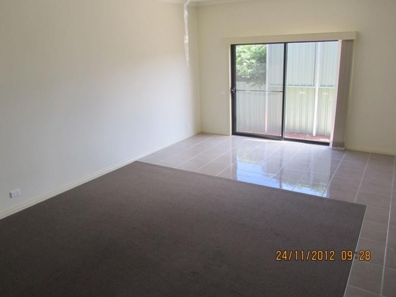 11A Ewing Avenue, Flora Hill VIC 3550