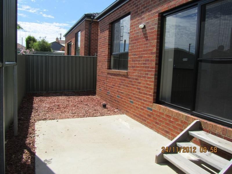 11A Ewing Avenue, Flora Hill VIC 3550