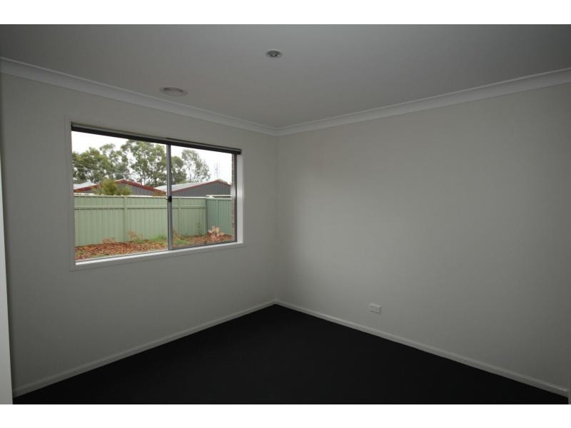 7 Deharl Court, Ascot VIC 3551