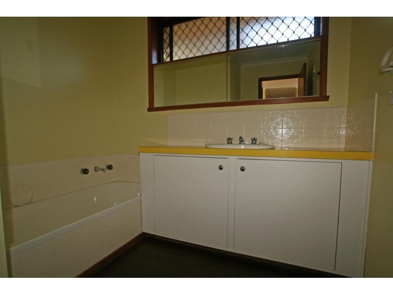 166 St Aidans Road, Kennington VIC 3550