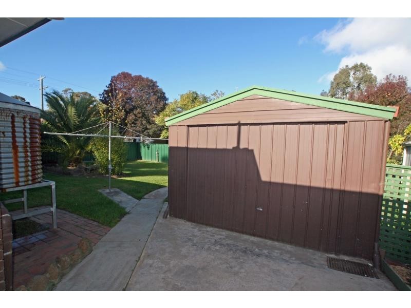 166 St Aidans Road, Kennington VIC 3550