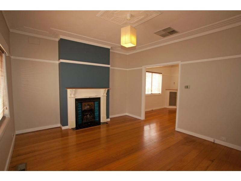 3 Malcolm Street, Quarry Hill VIC 3550