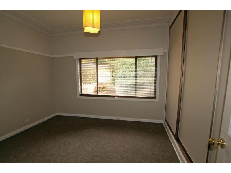 3 Malcolm Street, Quarry Hill VIC 3550