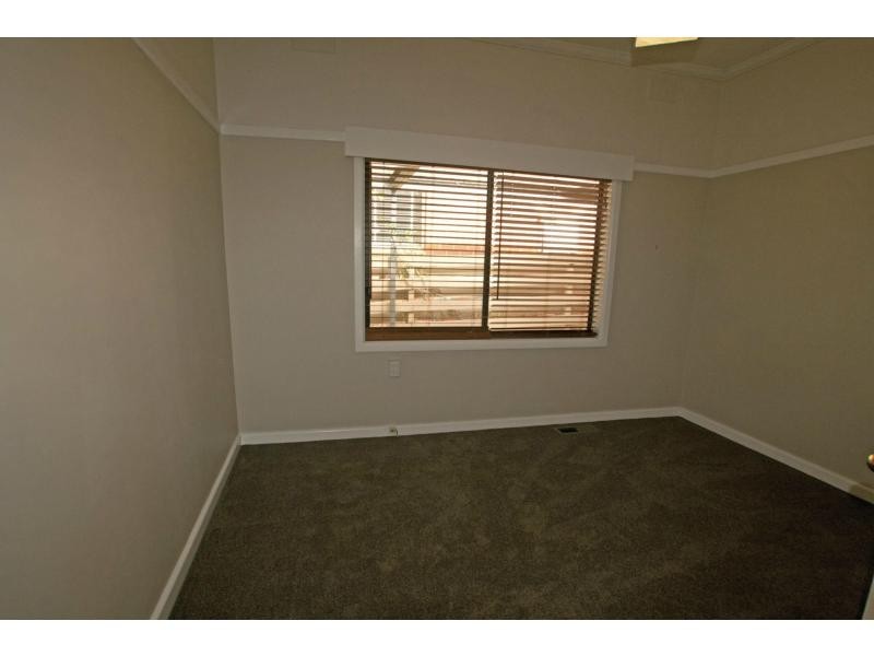 3 Malcolm Street, Quarry Hill VIC 3550