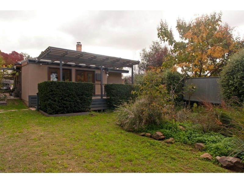 3 Malcolm Street, Quarry Hill VIC 3550