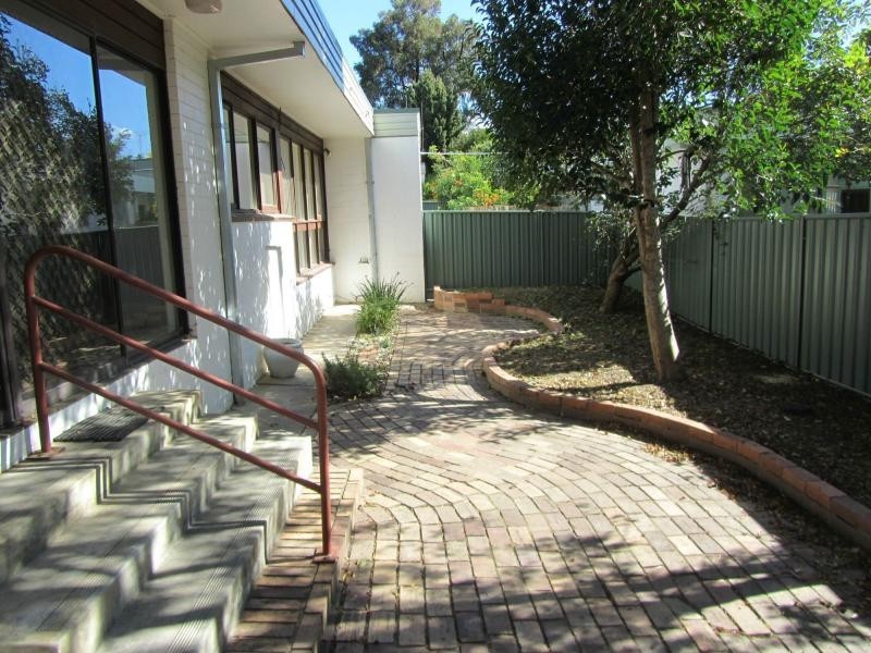 Unit 4/12 Harpin Street, Strathdale VIC 3550